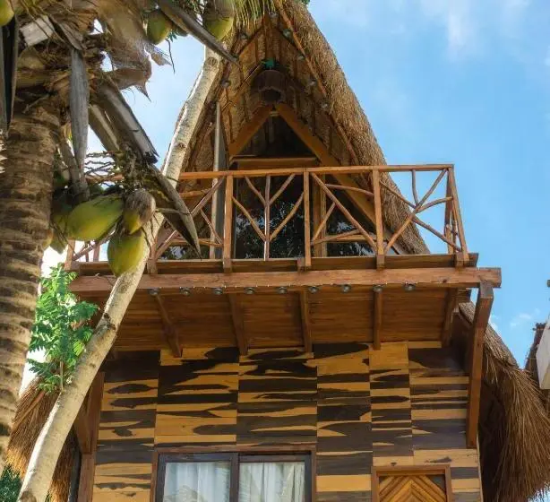 بنگله خانوادگی, Xcabal Hotel Boutique