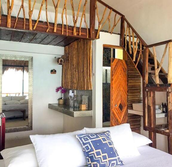 اتاق استاندارد با بالکن و چشم‌انداز دریا, Xcabal Hotel Boutique