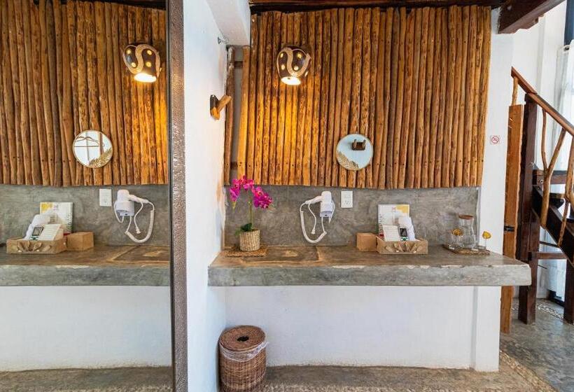 اتاق استاندارد با بالکن و چشم‌انداز دریا, Xcabal Hotel Boutique