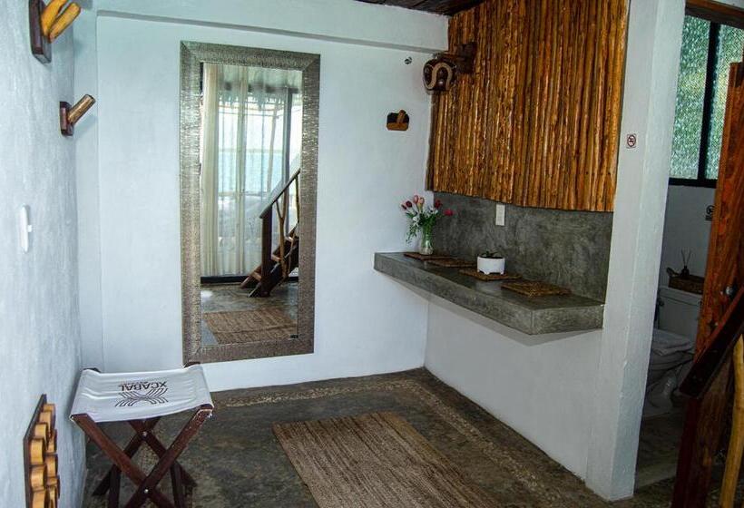 اتاق استاندارد با بالکن و چشم‌انداز دریا, Xcabal Hotel Boutique