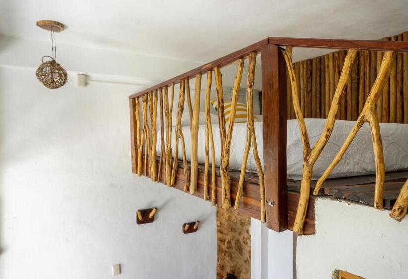 اتاق استاندارد با بالکن و چشم‌انداز دریا, Xcabal Hotel Boutique