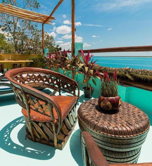 Suite with lake view, Xcabal Hotel Boutique