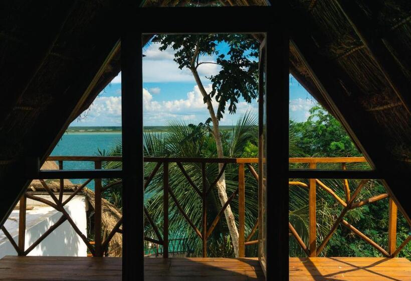 بنگله خانوادگی, Xcabal Hotel Boutique