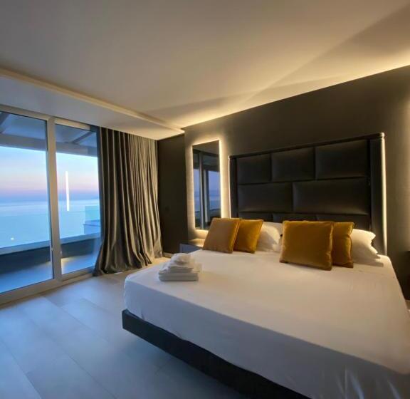 מיטת קינג בסוויטה, & Resort Tre Fontane Luxury