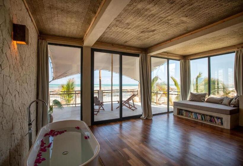 غرفة ديلوكس مطلّة علي البحر مزوَّدة بشُرفة, Passion Boutique Hotel Zanzibar   Adults Only