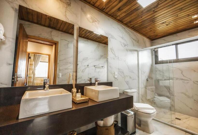 بنجلو عائلى, Discovery Canyon