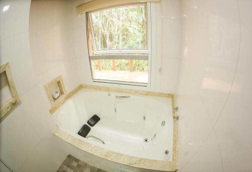 جناح مزوَّد بشرفة, Discovery Canyon