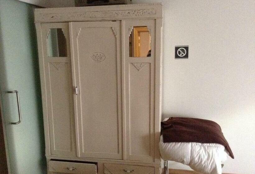 침실 3개 아파트, Apartments Belgium I