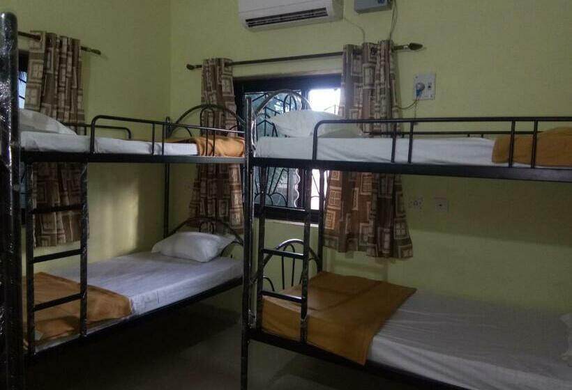 共用房间的床, Bella Pensao