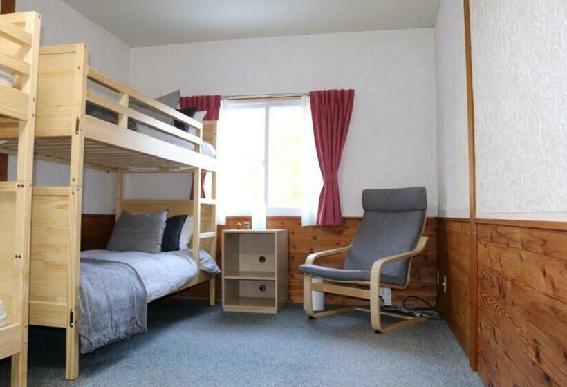 اتاق استاندارد چهار تخته, Ringo Jam Madarao