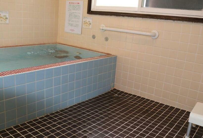 اتاق استاندارد چهار تخته, Ringo Jam Madarao