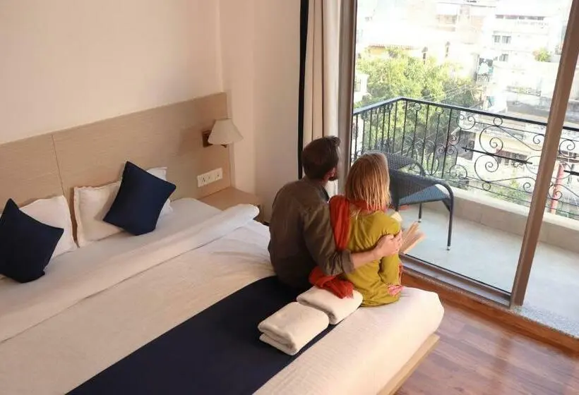 Deluxe Zimmer mit Balkon, The Blue Jay Hostel