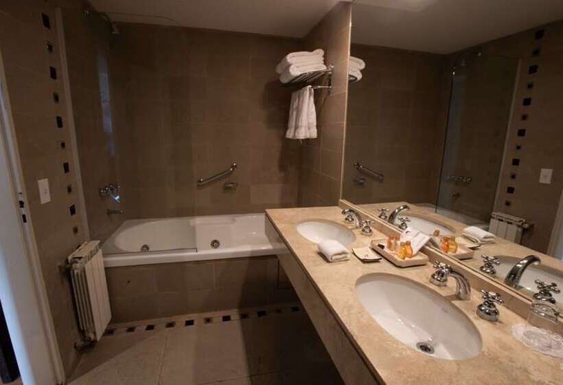 スーペリアトリプルルーム, Cacique Inacayal Lake Hotel & Spa