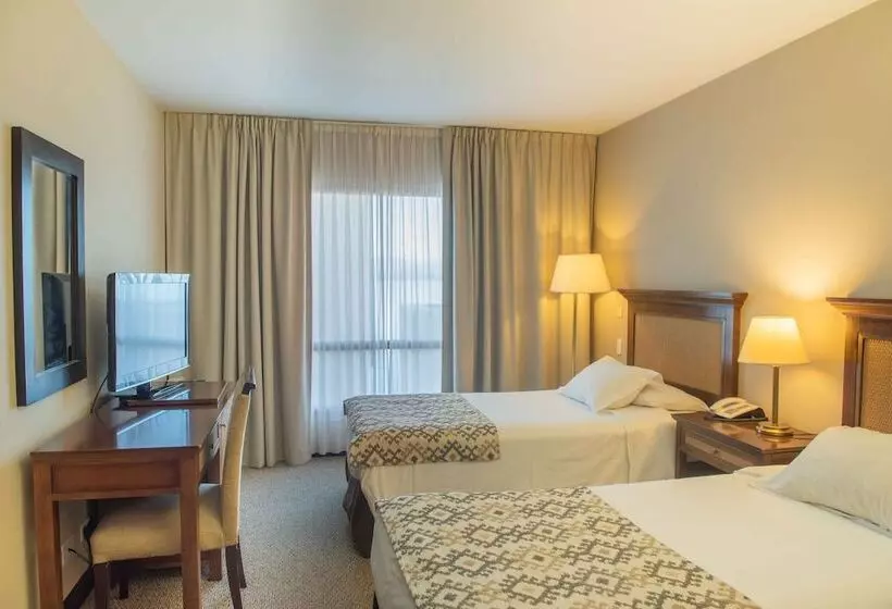 اتاق اکونومی, Cacique Inacayal Lake Hotel & Spa