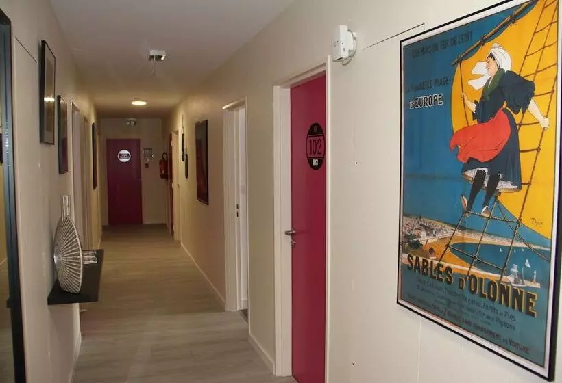 اتاق استاندارد سه نفره, Cit Hotel Le Chêne Vert