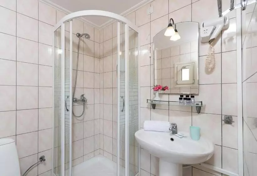 Chambre Triple Standard Vue Mer, Corfu Maris