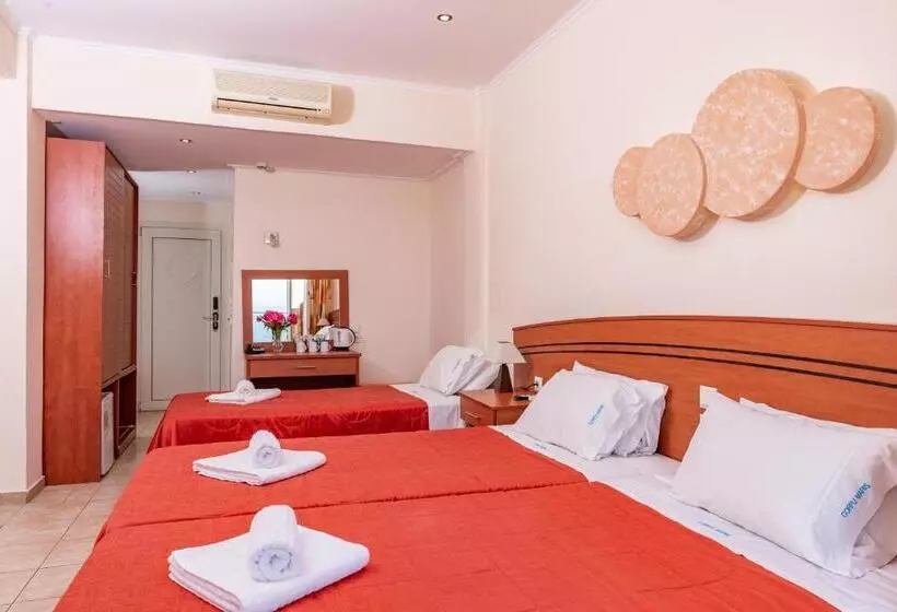 Chambre Triple Standard Vue Mer, Corfu Maris
