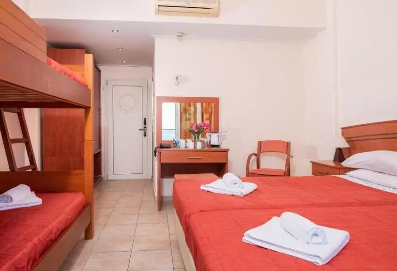 Chambre Standard Quadruple Vue Mer, Corfu Maris