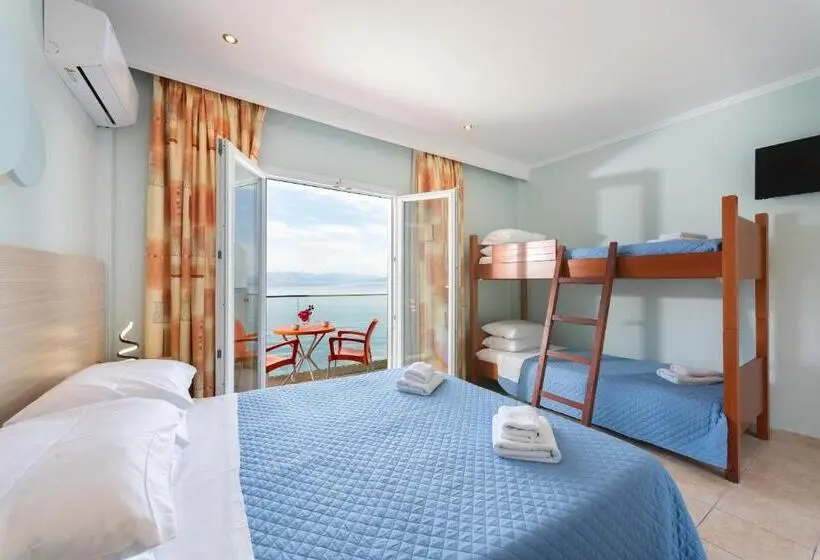 Standard Neljän Hengen Huone Merinäkymä, Corfu Maris