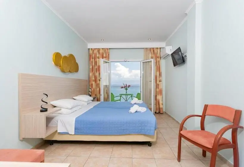 Superior-huone, Corfu Maris