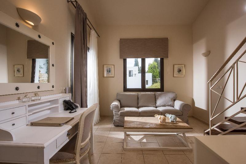 Deluxe Suite Sea View, Creta Blue Boutique