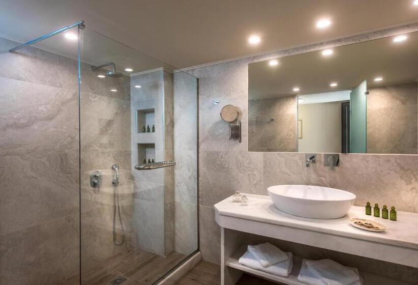 סוויטת ג'וניור נוף לים, Creta Blue Boutique