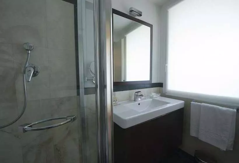 景色の見えるスイートルーム, Eden Rock Resort