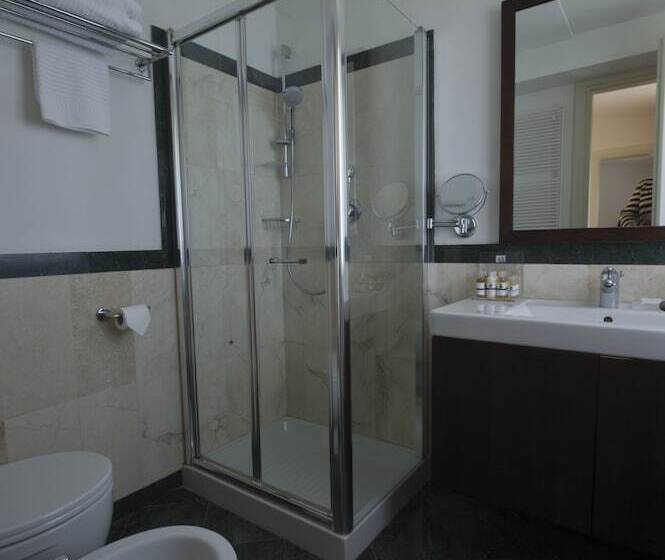 سوئیت با چشم‌انداز, Eden Rock Resort