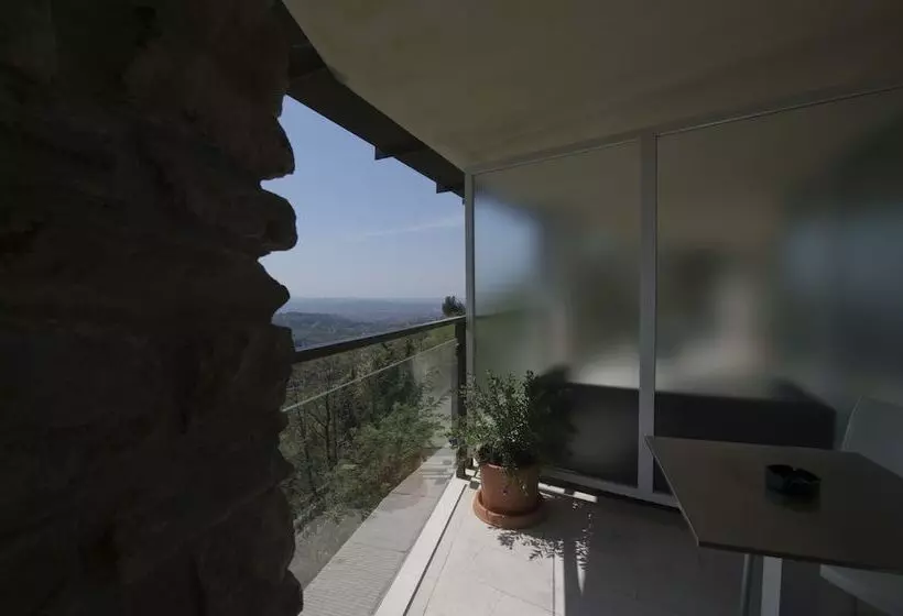 景色の見えるスイートルーム, Eden Rock Resort