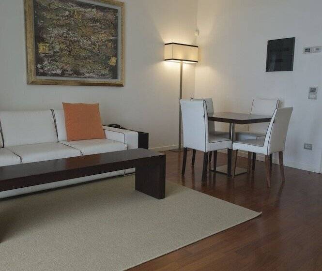 سوئیت با چشم‌انداز, Eden Rock Resort