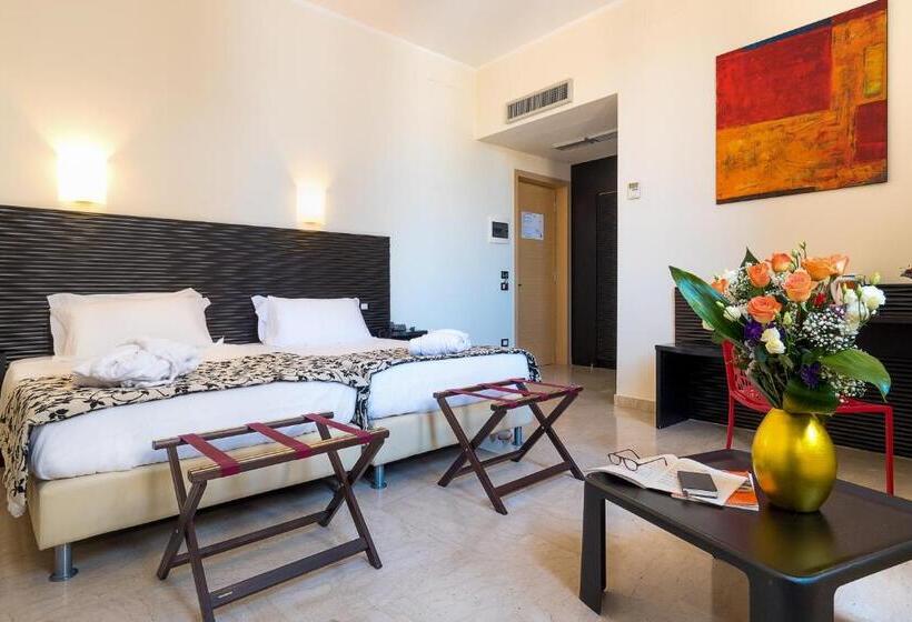 高级大房间, Garibaldi