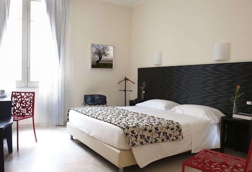 高级大房间, Garibaldi