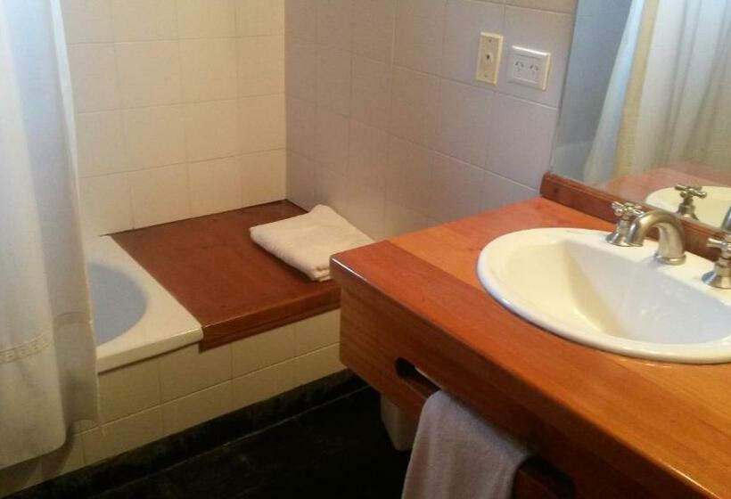 Люкс, Hostería El Arbol Duende