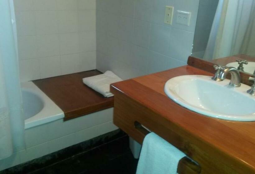 Люкс, Hostería El Arbol Duende