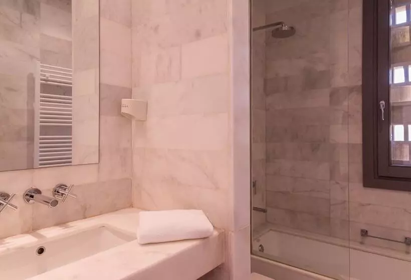 テラス付きスタンダードルーム, Hôtel Spa La Romana, The Originals Relais