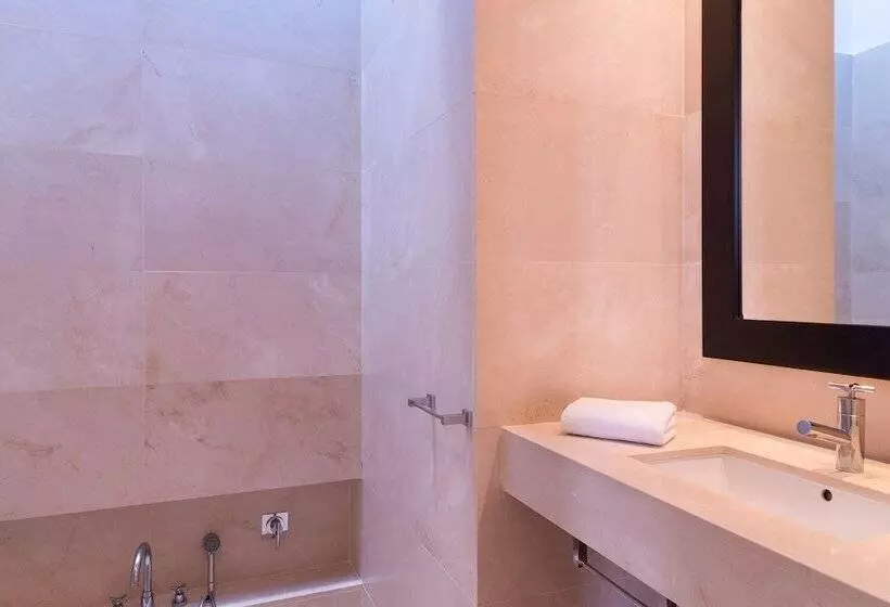スタンダードシングルルーム, Hôtel Spa La Romana, The Originals Relais