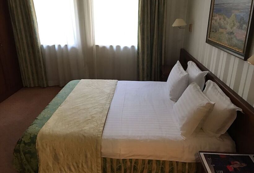 اتاق استاندارد, Otrada