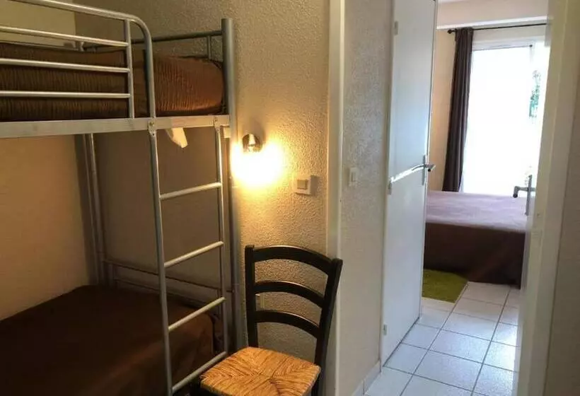 Chambre Triple Standard, Restaurant Les Falaises