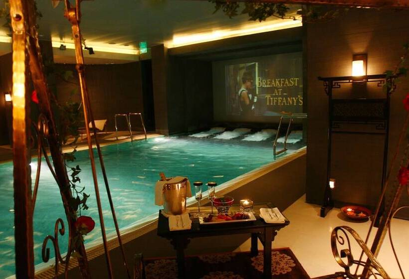 Номер Deluxe, The Ritzcarlton Beijing, Financial Street