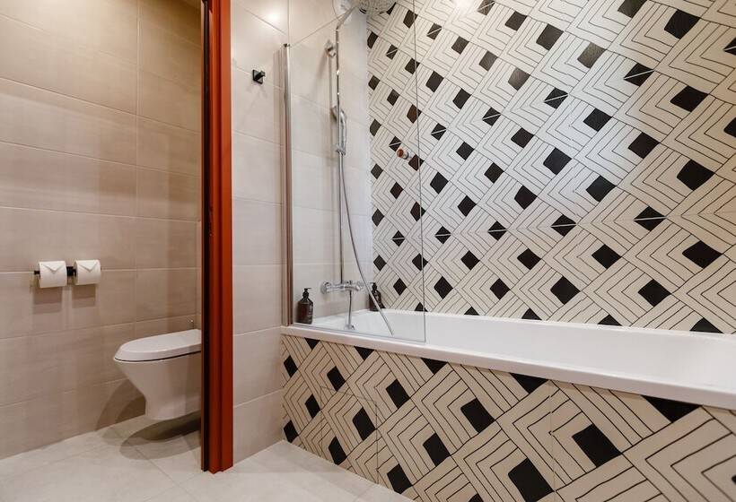 חדר סופריור, Verlaine