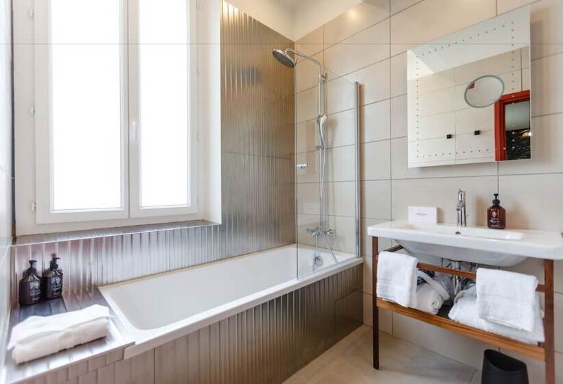 סוויטת ג'וניור, Verlaine