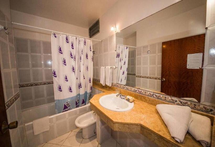 Номер Стандарт, Hôtel Des Iles