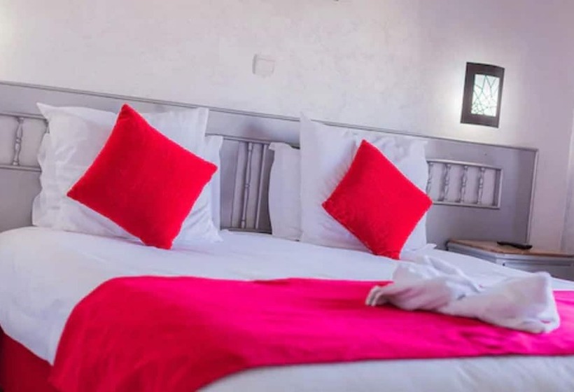 Номер Стандарт, Hôtel Des Iles