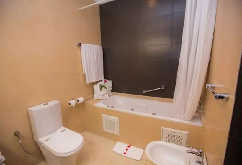 سوییت جونیور با چشم‌انداز دریا, Hôtel Des Iles
