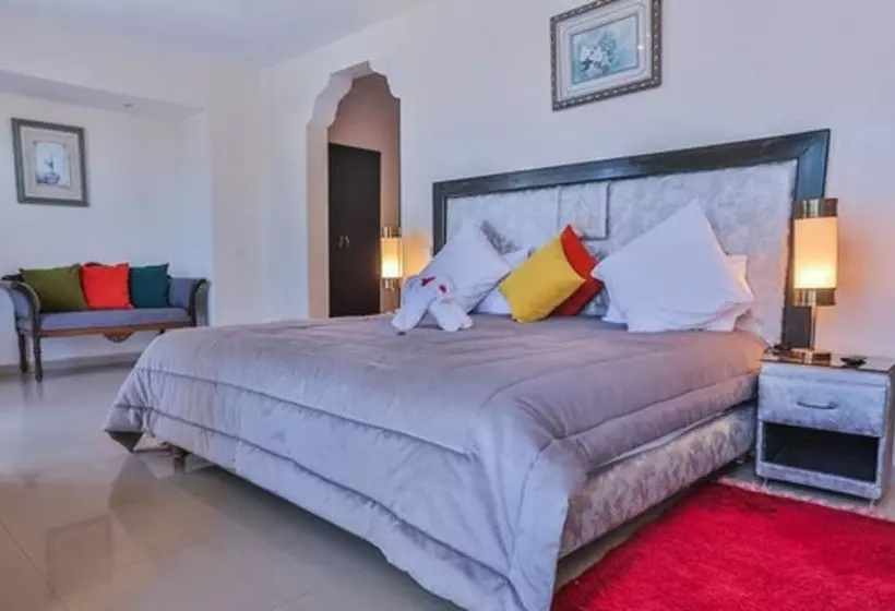 سوییت جونیور با چشم‌انداز دریا, Hôtel Des Iles