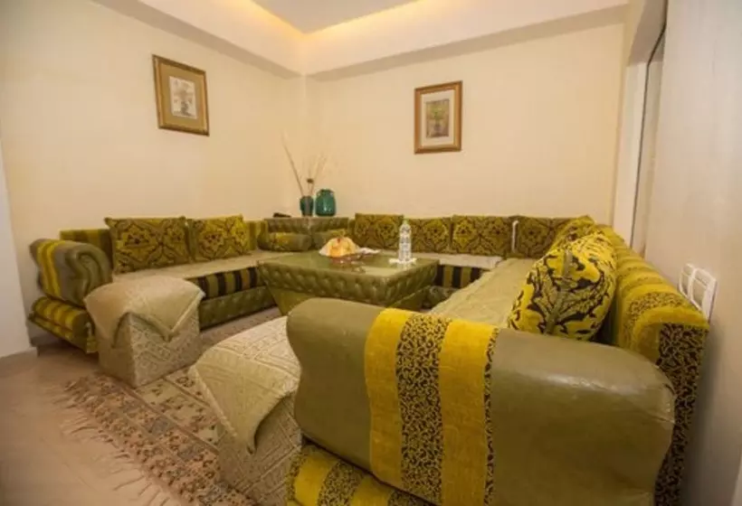 سوییت جونیور با چشم‌انداز دریا, Hôtel Des Iles
