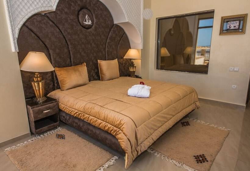 Президентский Люкс, Hôtel Des Iles