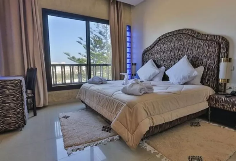 سوئیت پرزیدنت, Hôtel Des Iles