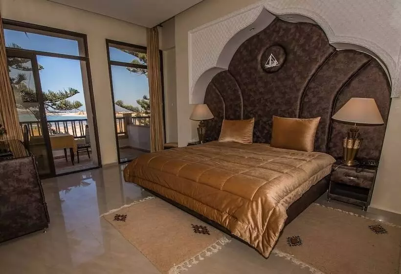 سوئیت پرزیدنت, Hôtel Des Iles