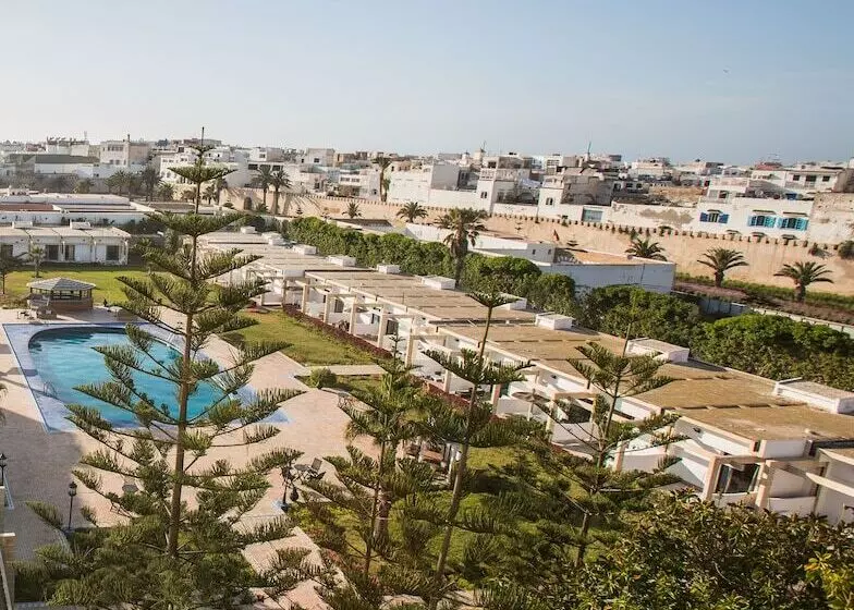 اتاق استاندارد سه نفره, Hôtel Des Iles